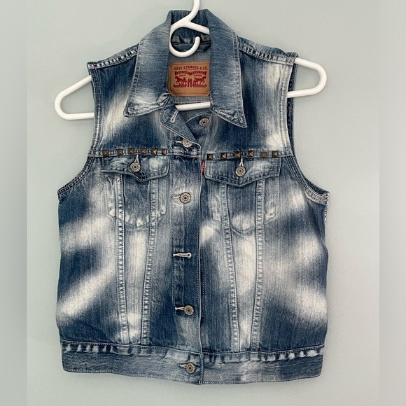 Levi’s Young Crop Trucker Denim Vest Sz M - Picture 1 of 11